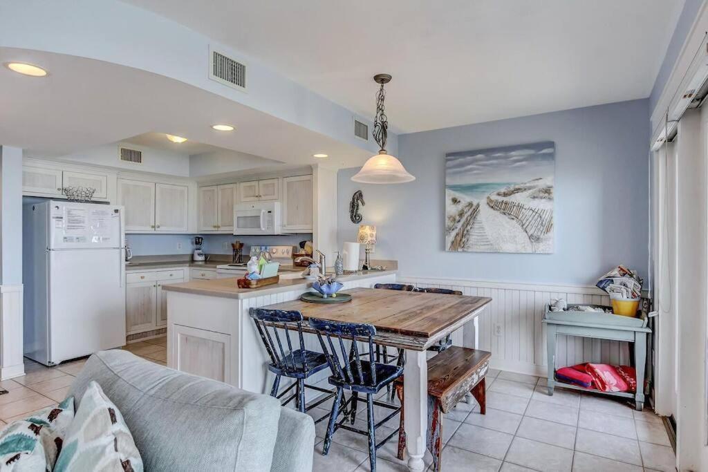 Oceanfront Retreat With A Remarkable View. New! フェルナンディーナ・ビーチ エクステリア 写真