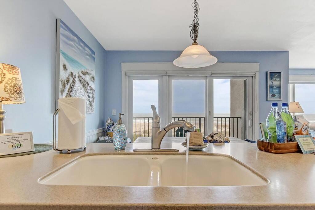 Oceanfront Retreat With A Remarkable View. New! フェルナンディーナ・ビーチ エクステリア 写真