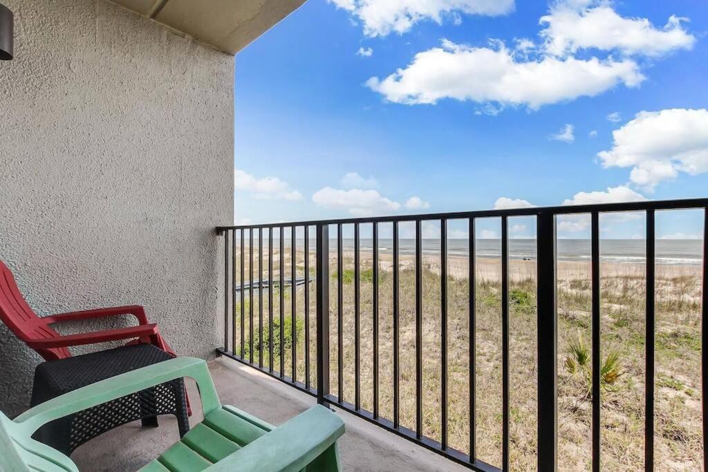 Oceanfront Retreat With A Remarkable View. New! フェルナンディーナ・ビーチ エクステリア 写真