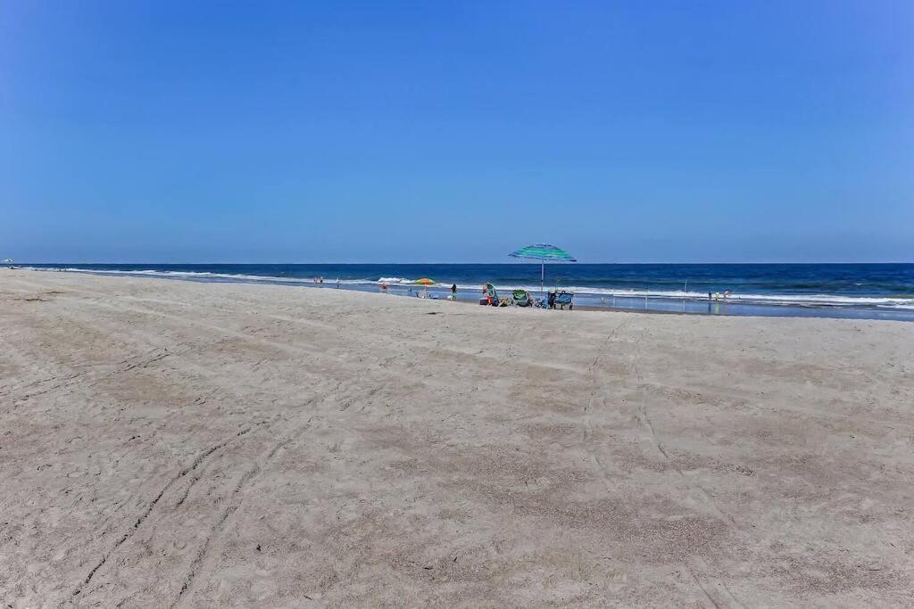 Oceanfront Retreat With A Remarkable View. New! フェルナンディーナ・ビーチ エクステリア 写真